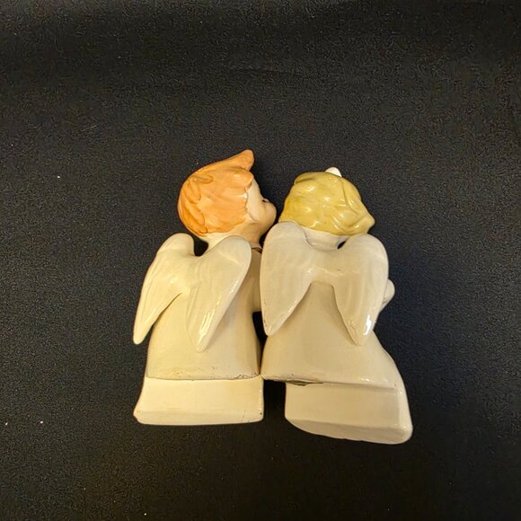 Vintage Kissing Angels on Bench Commodore Japan Porcelain Shelf Sitters - Picture 3 of 8